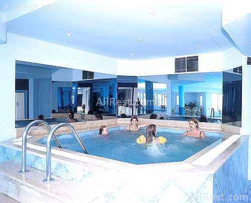 Azka Hotel 35